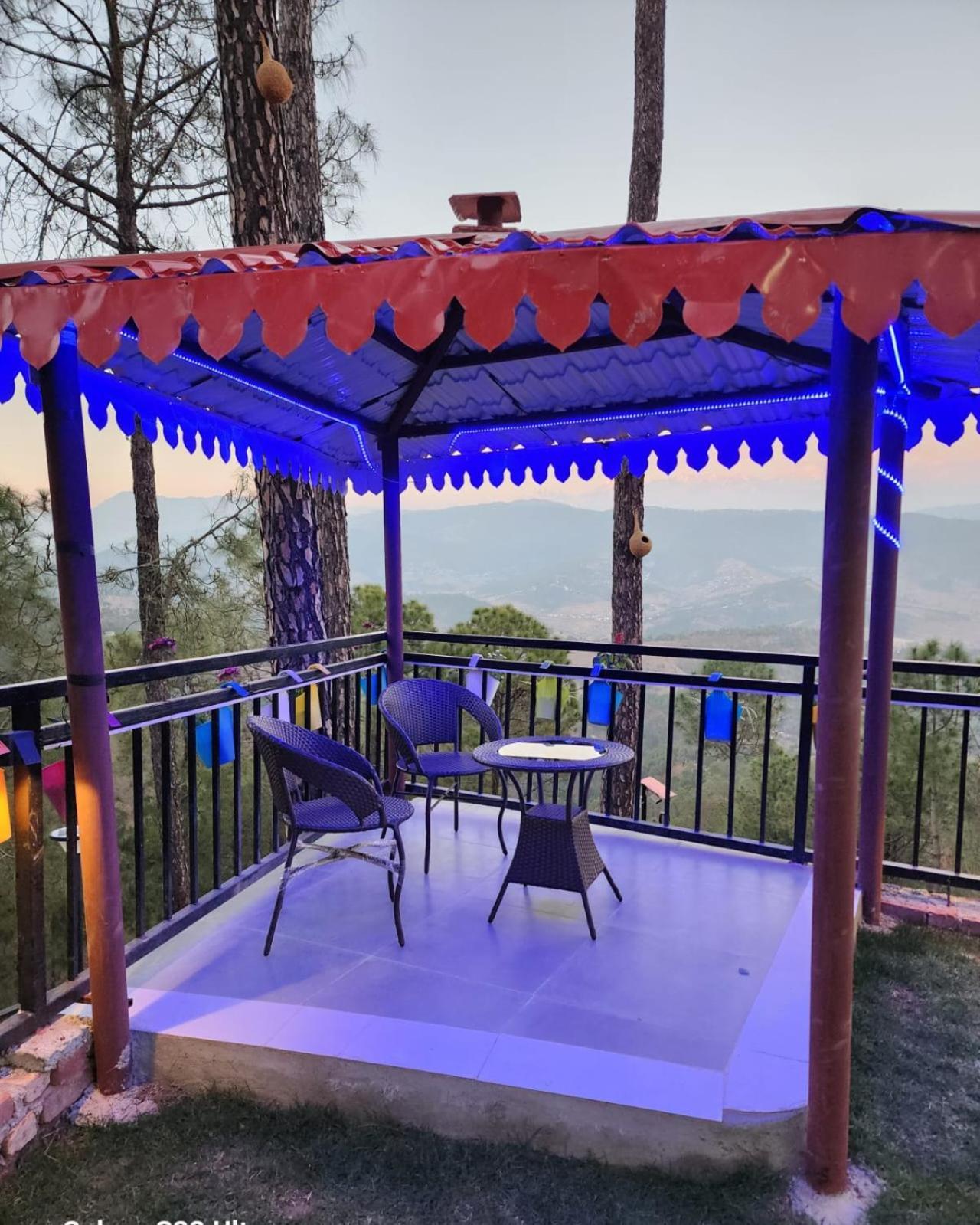 Nandini Cottage, A Premium Boutique Homestay رانيخت المظهر الخارجي الصورة